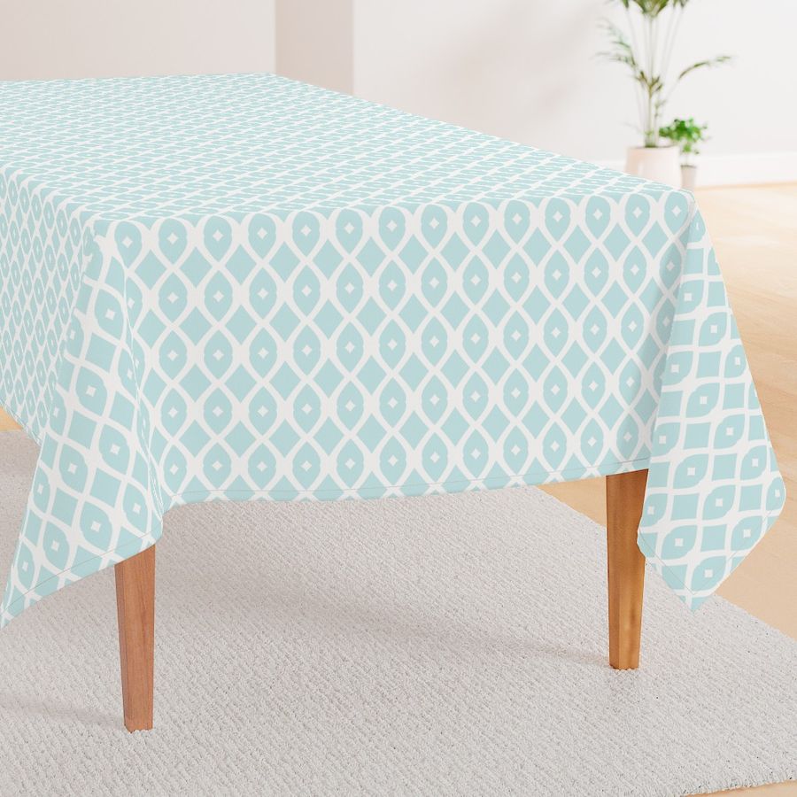 HOME_GOOD_RECTANGULAR_TABLE_CLOTH