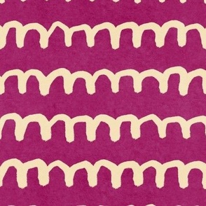 Wavy_Stripes_-_Magenta__Cream_-_Medium