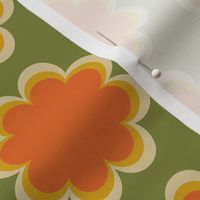 Scandi flower sixties seventies orange 