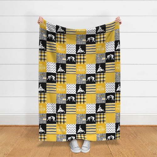 HOME_GOOD_THROW_BLANKET