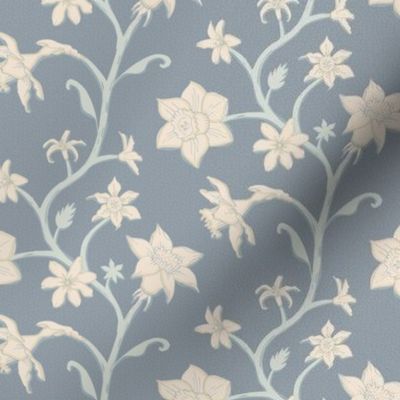 trailing flowers grayish blue | small