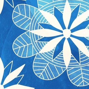 Hand-drawn Floral Mandala Pattern - Bright Blue