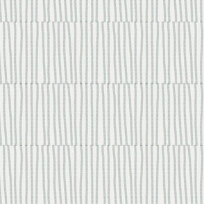 Medium // Printed Stripe Fog Grey Gray