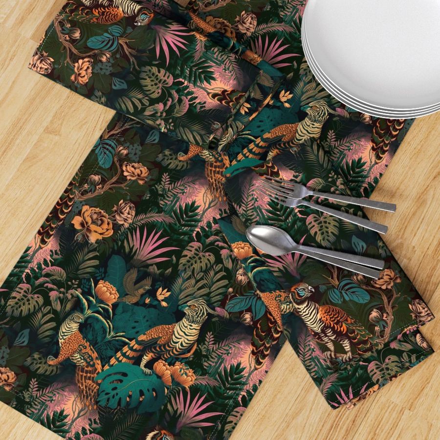 HOME_GOOD_TABLE_RUNNER