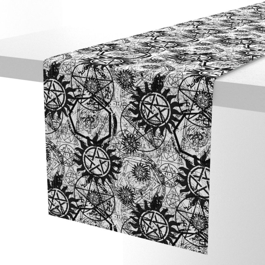 HOME_GOOD_TABLE_RUNNER