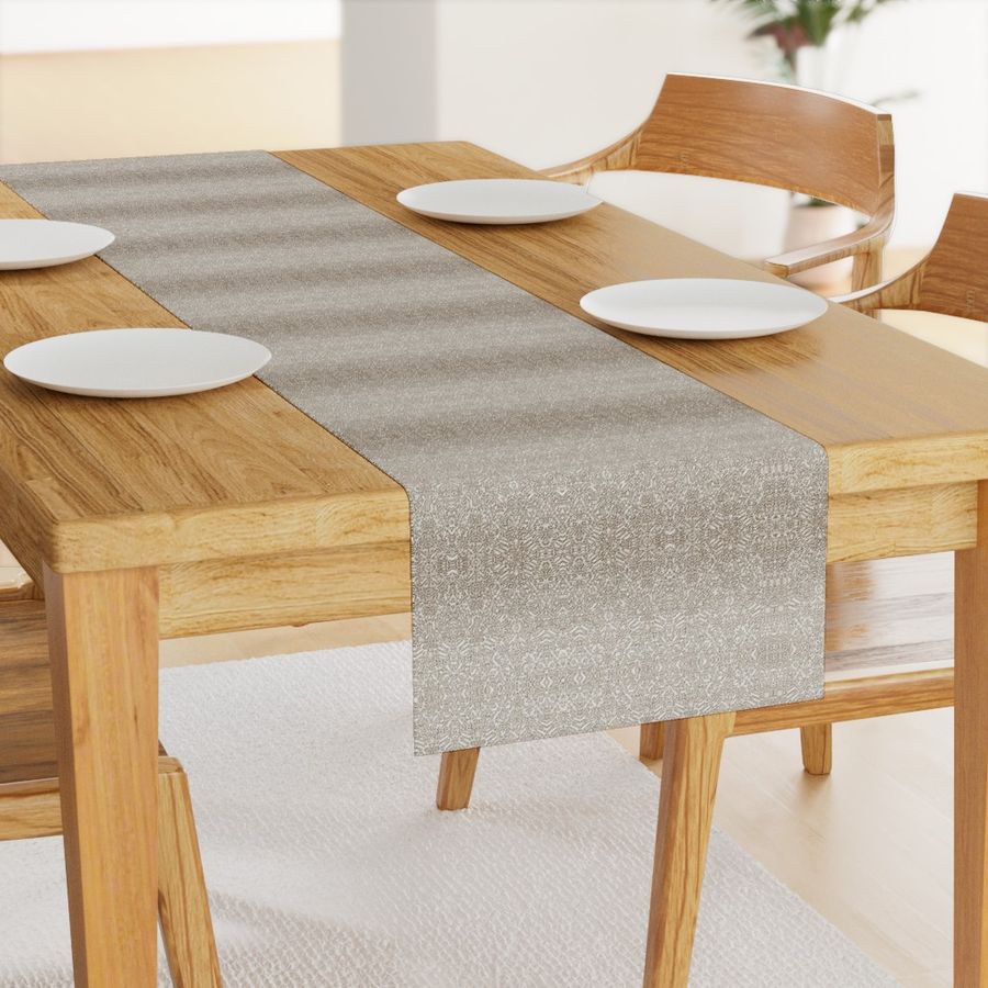 HOME_GOOD_TABLE_RUNNER