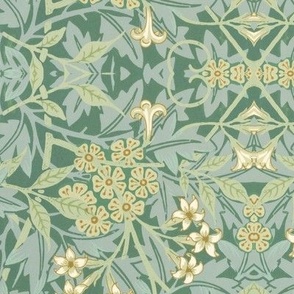 Pale Green Foliage / Large Scale