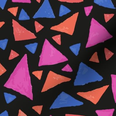 Triangles - Eerie Black