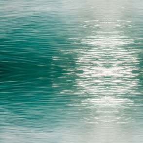 shimmering tide turquoise