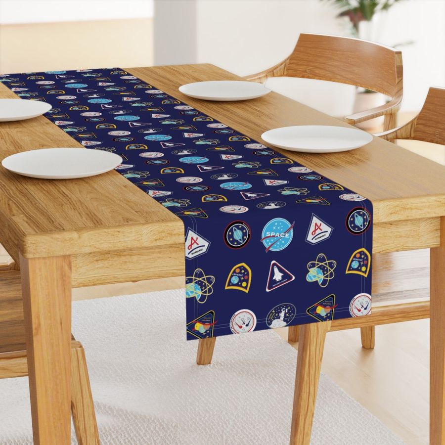 HOME_GOOD_TABLE_RUNNER