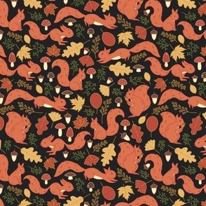 Small - Squirrel Autumn Leaves Pattern 