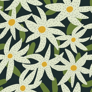 BIG BEIGE FREACKLED  FLOWER PATTERN/DARK BACKGROUND