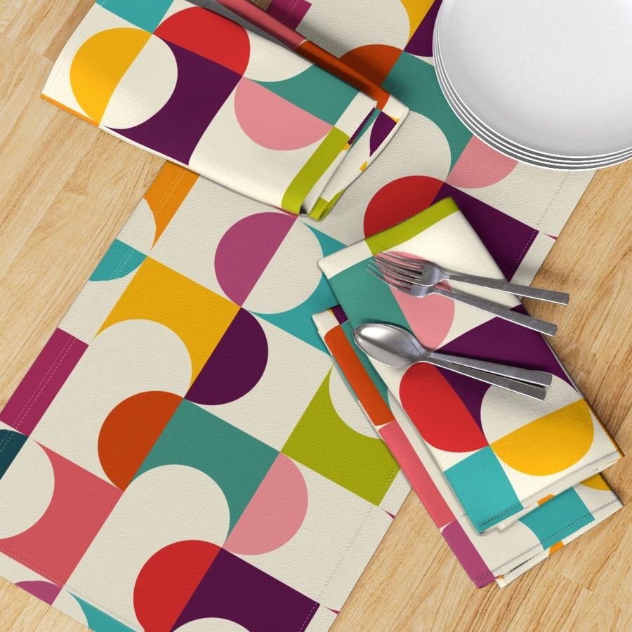 HOME_GOOD_TABLE_RUNNER