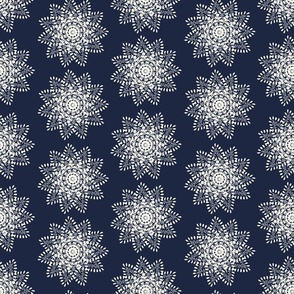 Paisley Flower Small in Navy and Cream