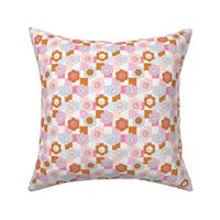 Smiley Face Flowers on Checkerboard 90s retro kids nursery pink blue tiny micro