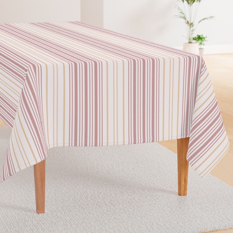 HOME_GOOD_RECTANGULAR_TABLE_CLOTH