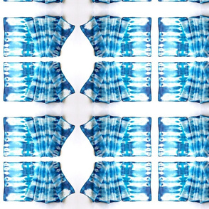 Blue and White Abstract Tie-Dye Design