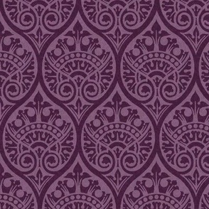 Gothic Revival Ogee 125, aubergine, 6W