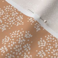 Floral Scallop Wallpaper- Tan Beige