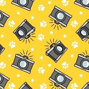 Puparazzi - Cameras Stars and Paw Prints - yellow - LAD23