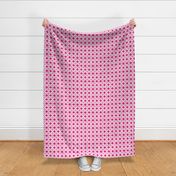 interlocking circles in rose pink | small