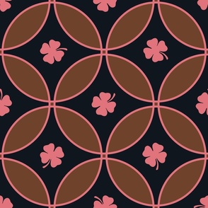 interlocking circles with lucky clover pink and dark gray | large