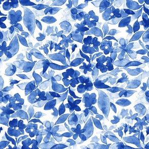 Painterly Floral Quilt - blue and white 