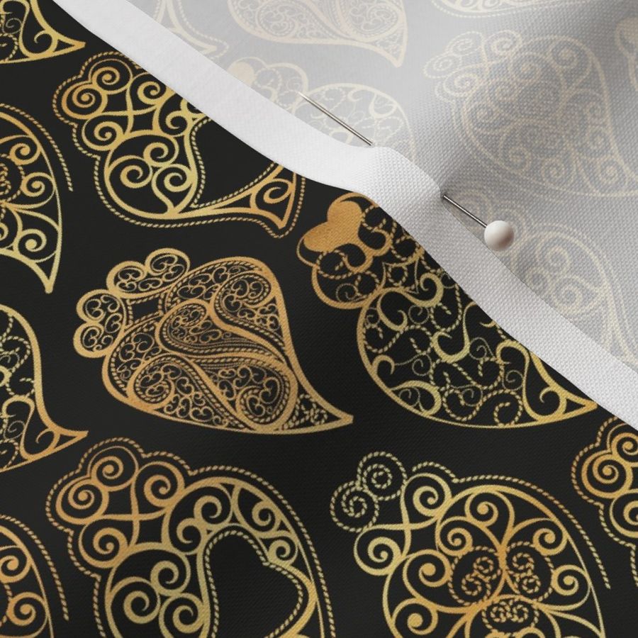 Tiny scale // Gold Coração de Viana // black background ornamental golden Portuguese Viana hearts extravagant gold cord filigree passementerie style inspiration