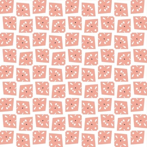 Pink and white odd squares / small scale
