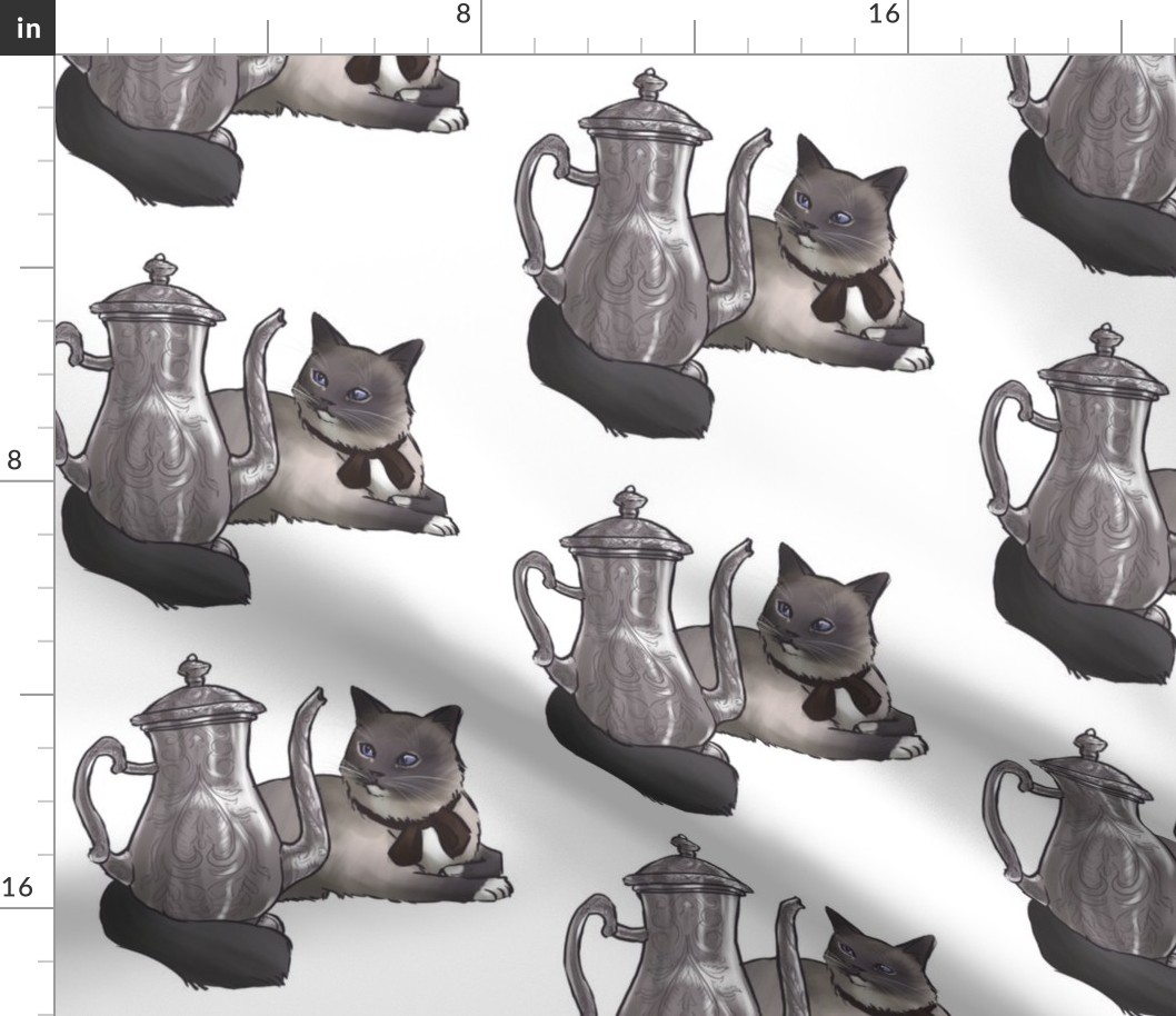 Kitten Tea Party, Tea Pot