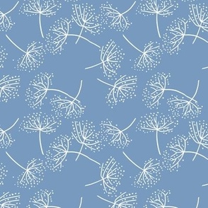 (S) Queen Anne's Lace Flowers Denim Blue and White Small
