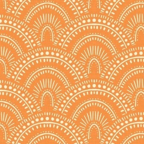 Henna Scallop Arches { orange } Mid Scale