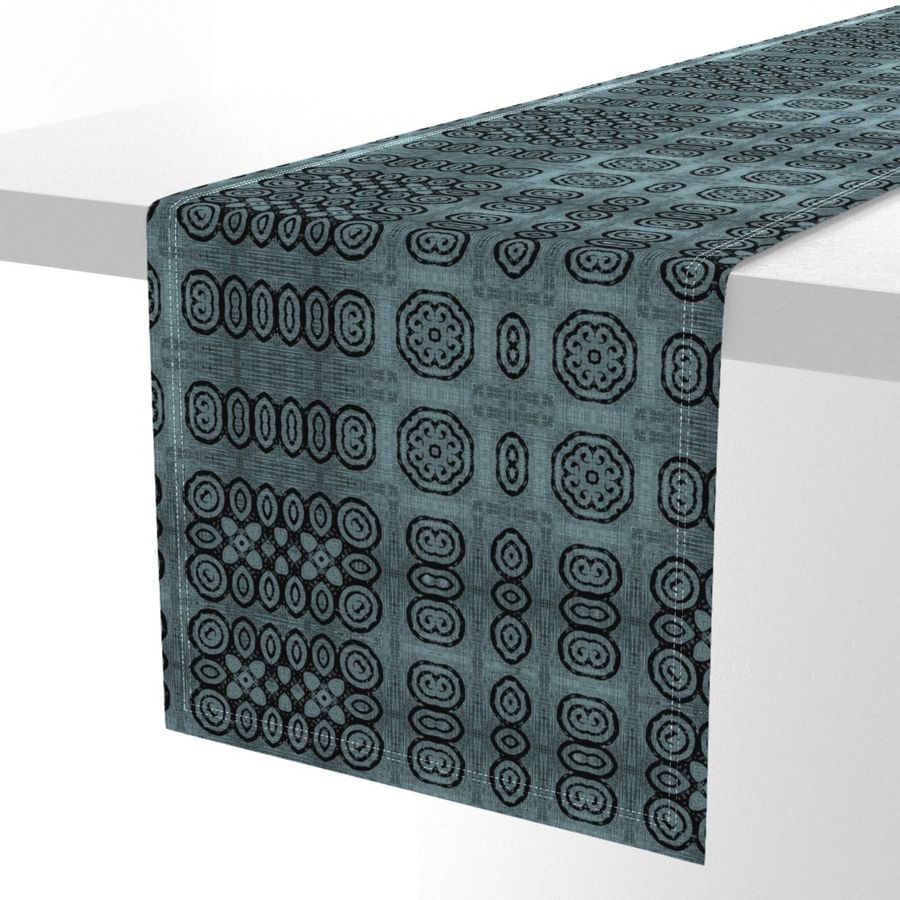 HOME_GOOD_TABLE_RUNNER