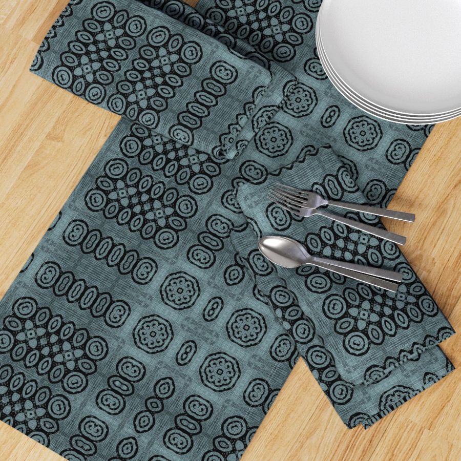 HOME_GOOD_TABLE_RUNNER