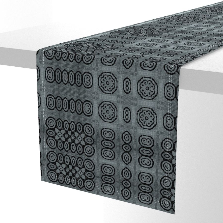 HOME_GOOD_TABLE_RUNNER