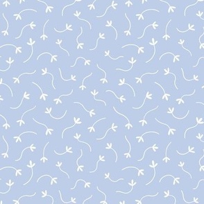 Ditsy wavy leaves baby blue