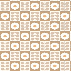 Vintage boho blossom plaid - daisies in retro sixties style on checkerboard leaves and flowers autumn garden beige blush orange