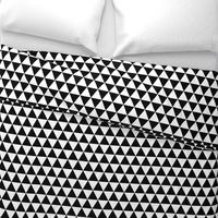 Black & White Triangles