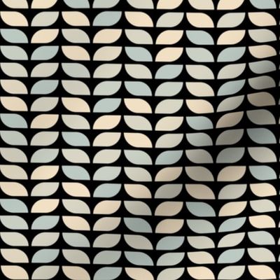 Geometric Pattern: Leaf: Julio Black (small version)