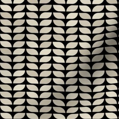 Geometric Pattern: Leaf: Sherwin Black (small version)