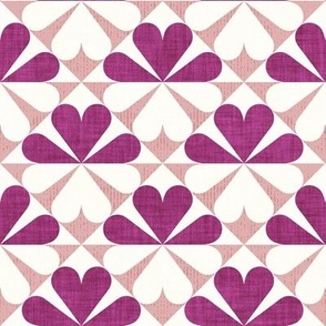 Small scale // Geometric retro four-leaf clover // berry and blush pink flower linen and grunge texture wallpaper scale