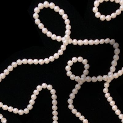 Pearls on Black Velvet Medium