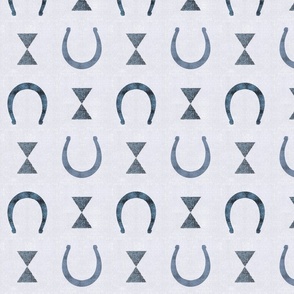 horseshoes in blue-gray