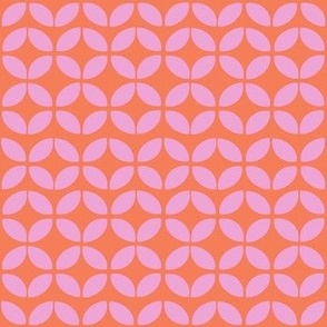 Geometric petals pink
