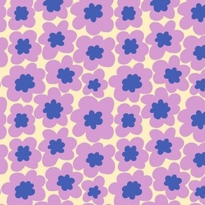 70s retro hippie flowers in lavender and blue - Small scale