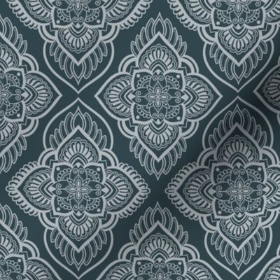 Diamond Mandala Geometric - Shades of Grey