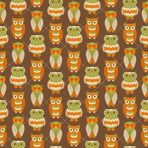 Retro 1970s Owls Pattern (Small Scale)