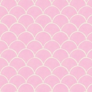 Painterly_Scallops_Pink_And_White SMALL