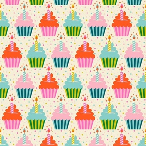 Birthday cupcakes - Medium