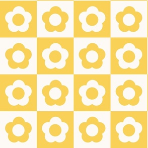 Checkers with Daisies, Yellow, Large Scale 